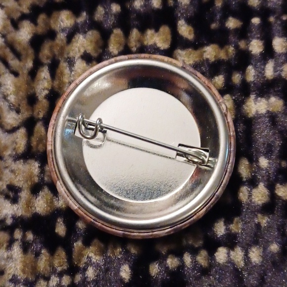 $4 Add-on New Teachers in Solidarity Button - OTF/FE0 - Picture 2 of 3